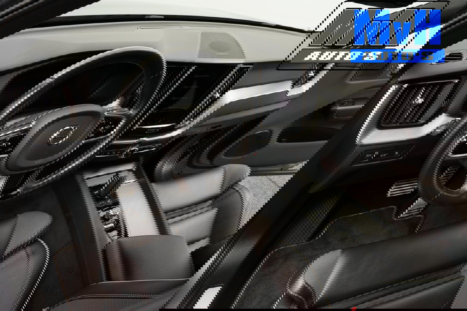 Volvo XC60 2.0 Recharge T6 AWD R-Design|PANO|H/K AUDIO|TREKH