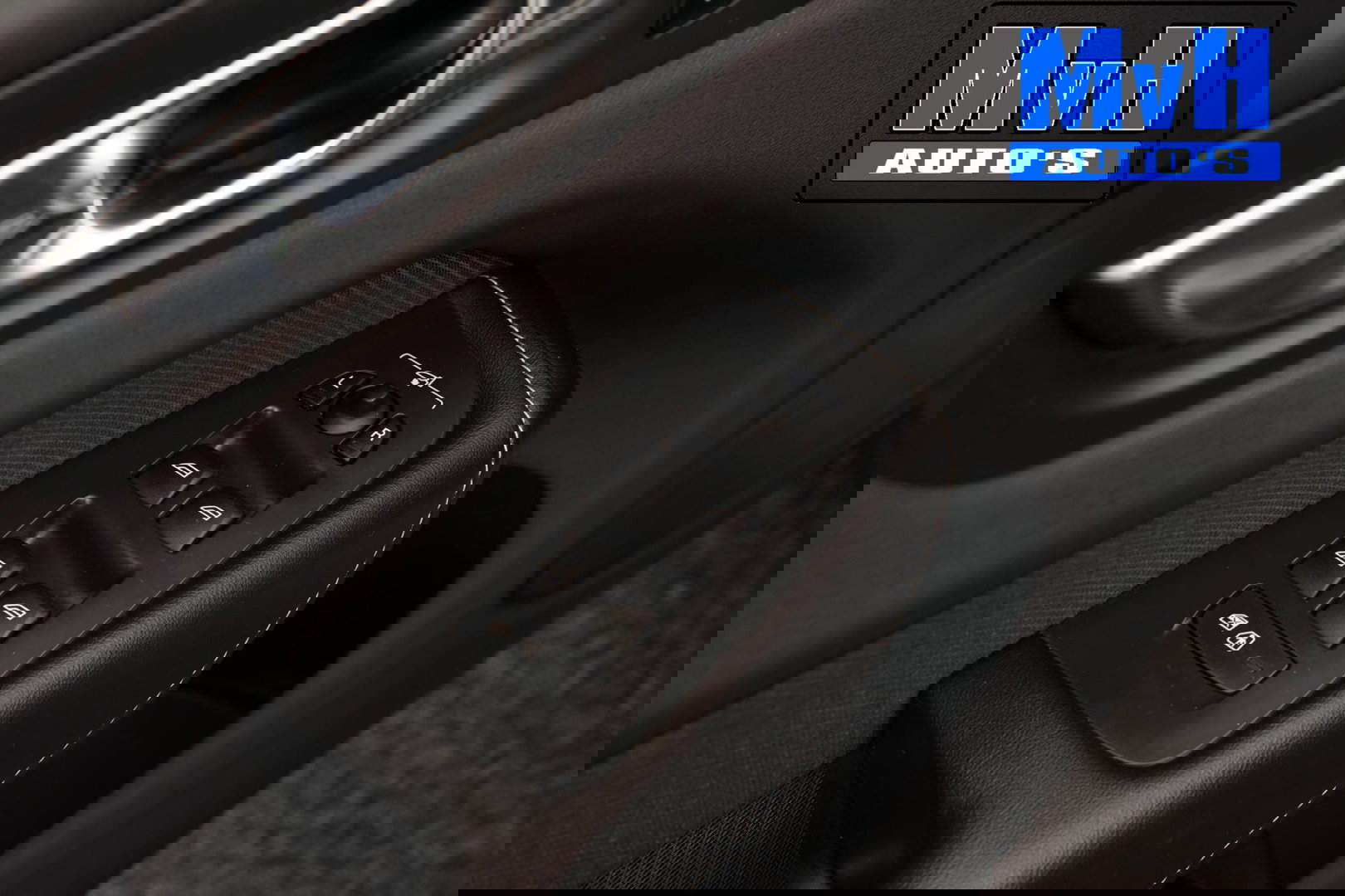 Volvo XC60 2.0 Recharge T6 AWD R-Design|PANO|H/K AUDIO|TREKH