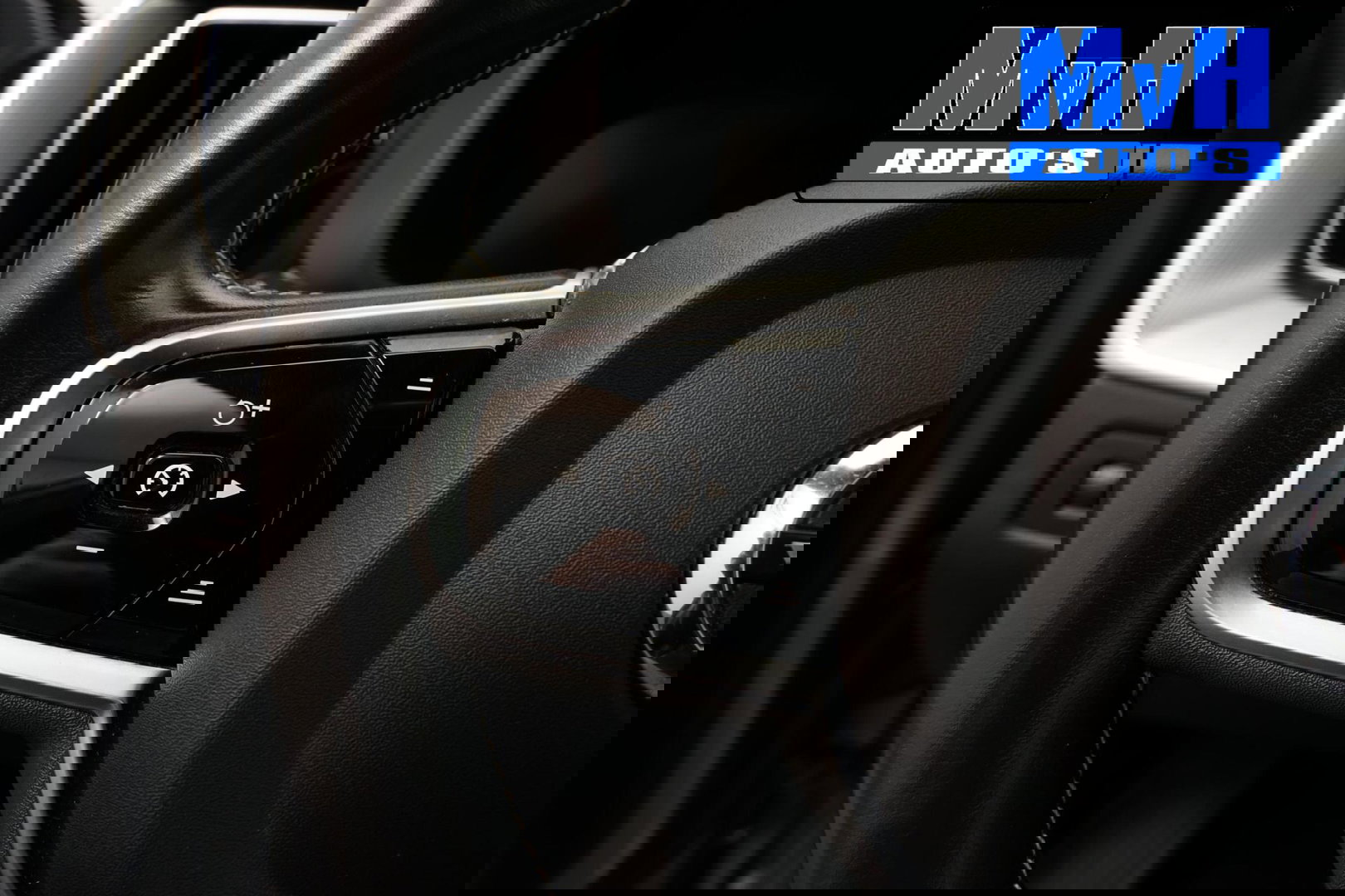 Volvo XC60 2.0 Recharge T6 AWD R-Design|PANO|H/K AUDIO|TREKH