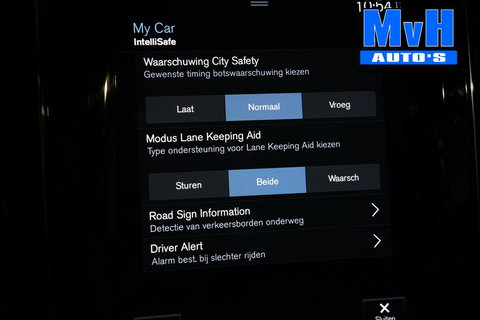 Volvo XC60 2.0 Recharge T6 AWD R-Design|PANO|H/K AUDIO|TREKH