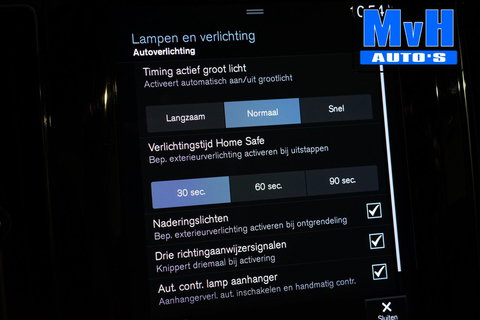 Volvo XC60 2.0 Recharge T6 AWD R-Design|PANO|H/K AUDIO|TREKH