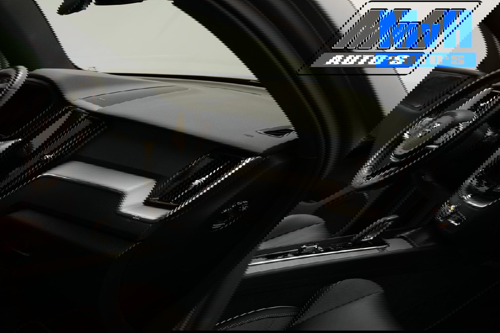 Volvo XC60 2.0 Recharge T6 AWD R-Design|PANO|H/K AUDIO|TREKH