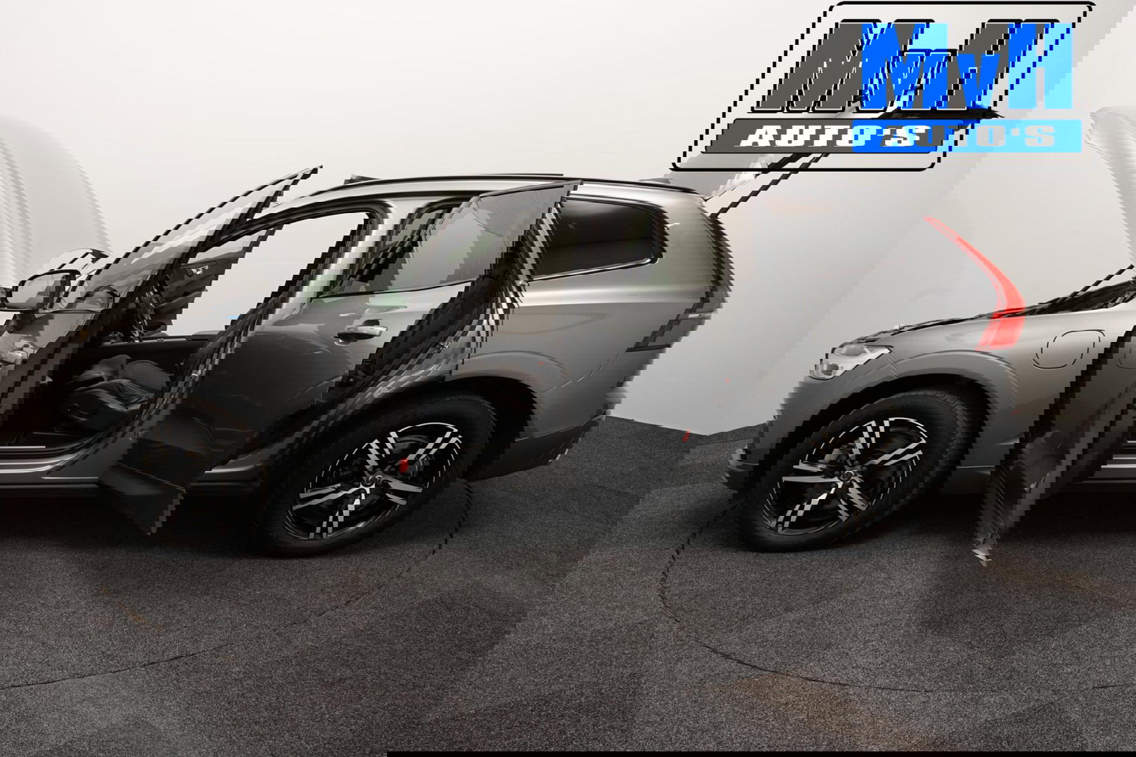 Volvo XC60 2.0 Recharge T6 AWD R-Design|PANO|H/K AUDIO|TREKH