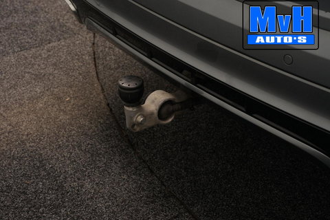 Volvo XC60 2.0 Recharge T6 AWD R-Design|PANO|H/K AUDIO|TREKH