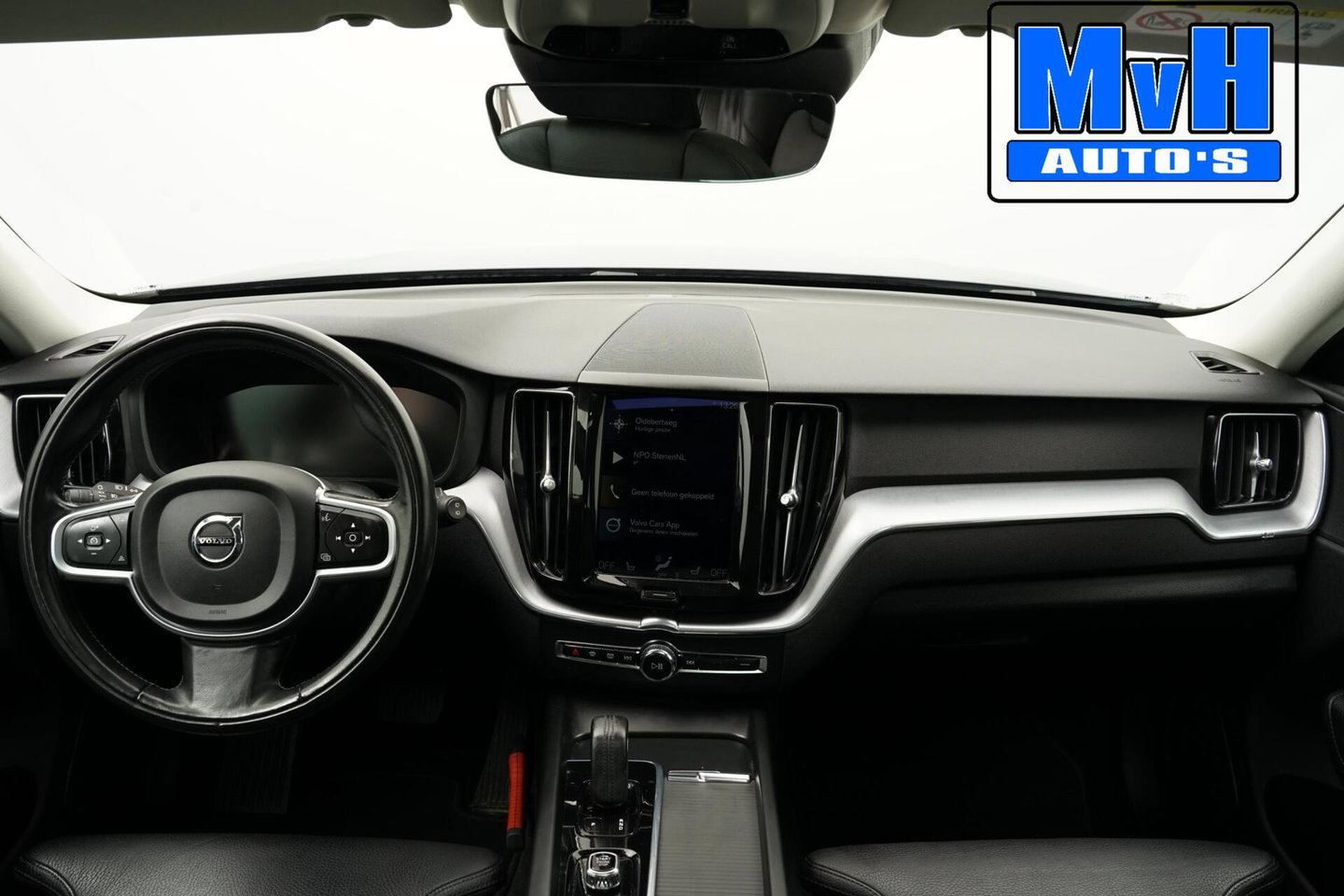 Volvo XC60 2.0 Recharge T6 AWD Business Pro|PANO|LUXE!|TREKH