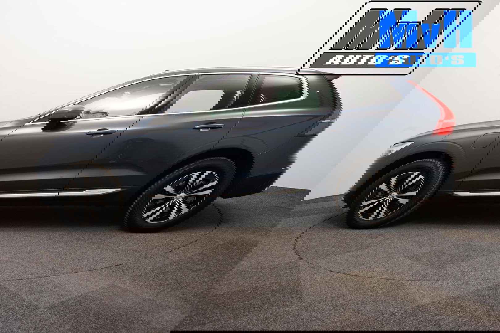 Volvo XC60 2.0 Recharge T6 AWD Business Pro|PANO|LUXE!|TREKH