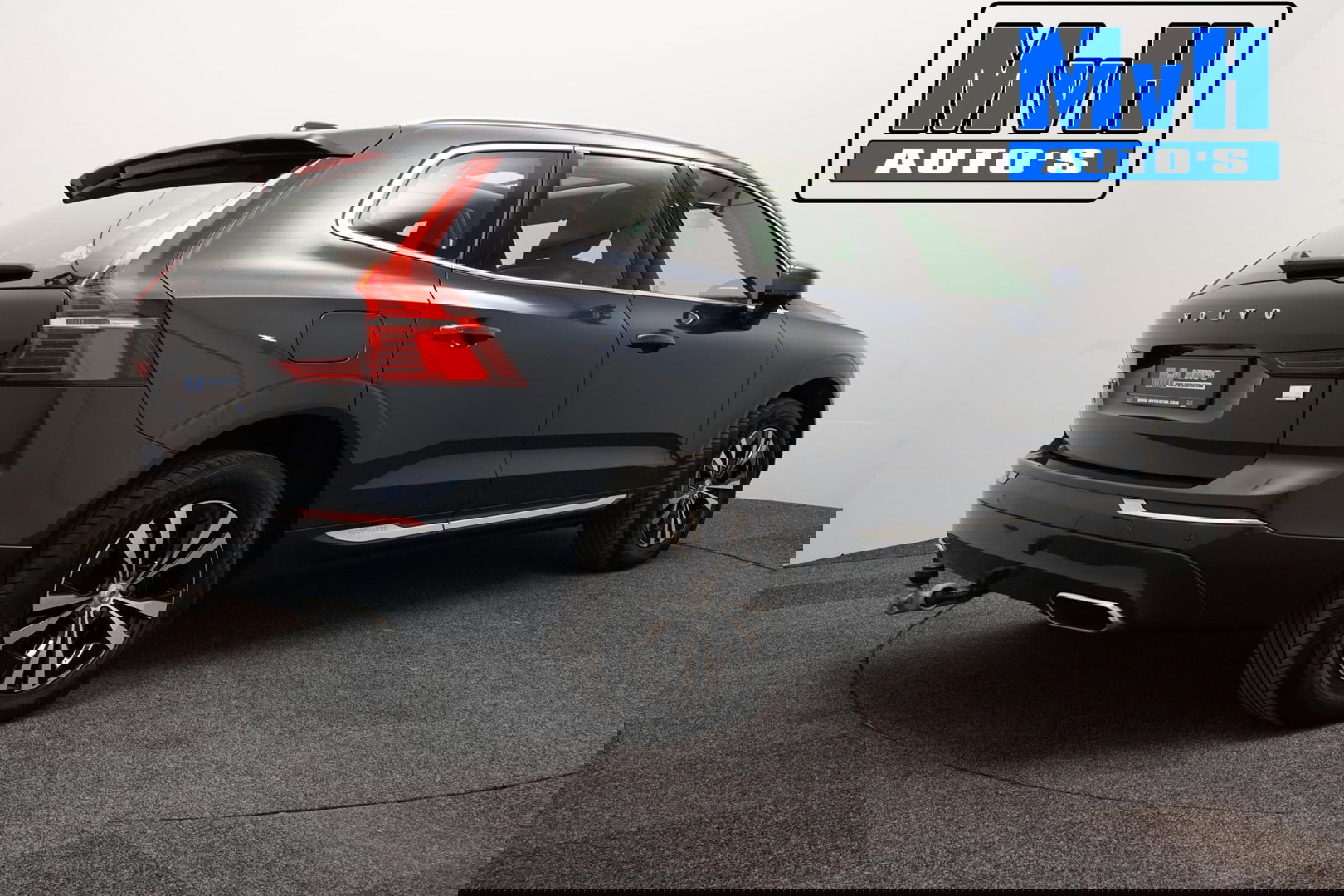 Volvo XC60 2.0 Recharge T6 AWD Business Pro|PANO|LUXE!|TREKH