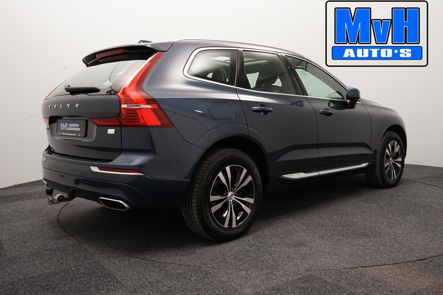 Volvo XC60 2.0 Recharge T6 AWD Business Pro|PANO|LUXE!|TREKH