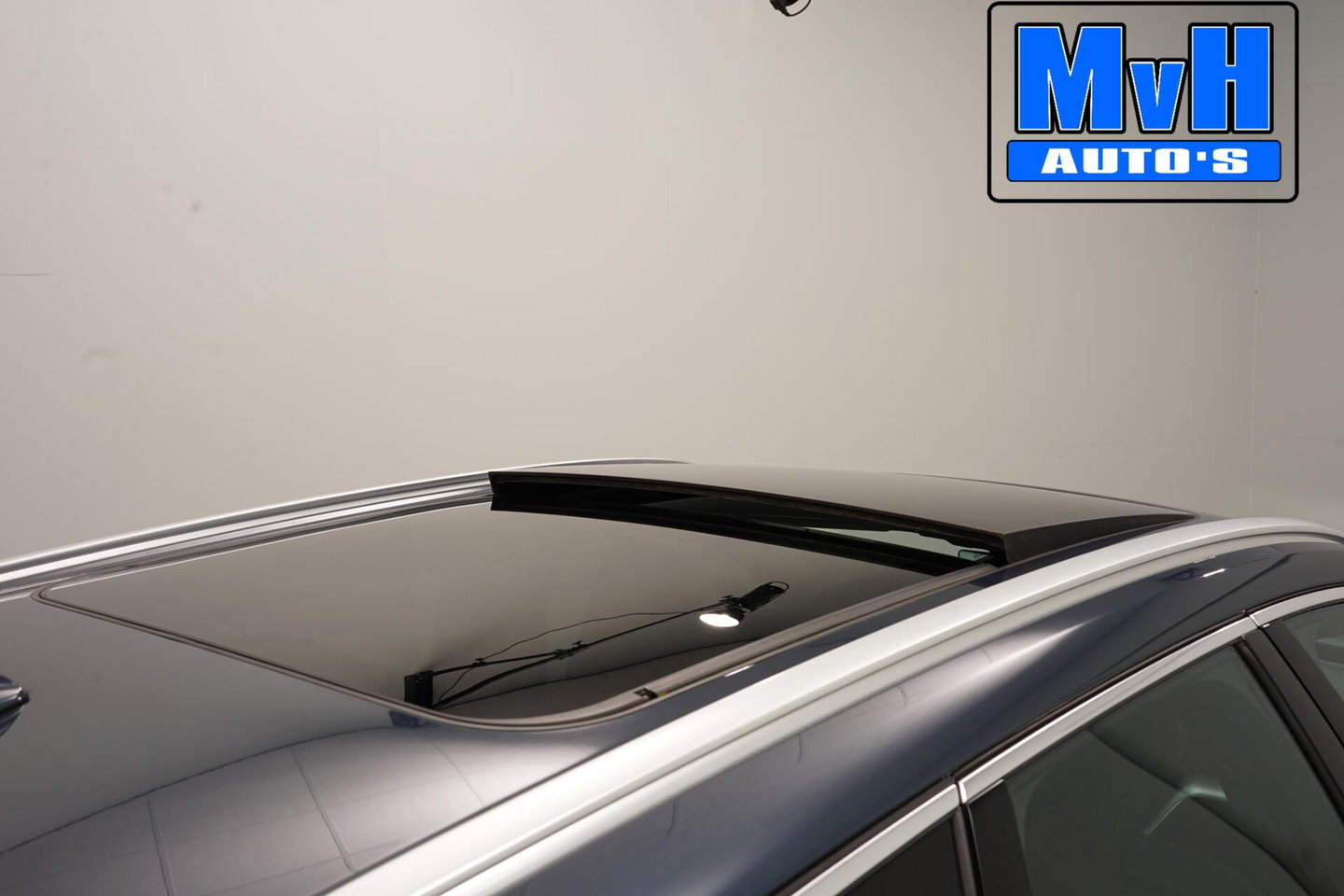 Volvo XC60 2.0 Recharge T6 AWD Business Pro|PANO|LUXE!|TREKH