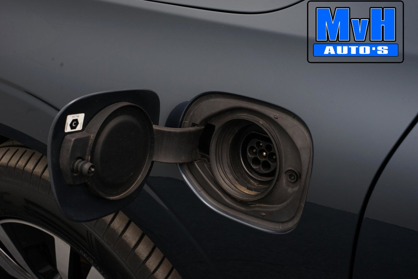 Volvo XC60 2.0 Recharge T6 AWD Business Pro|PANO|LUXE!|TREKH