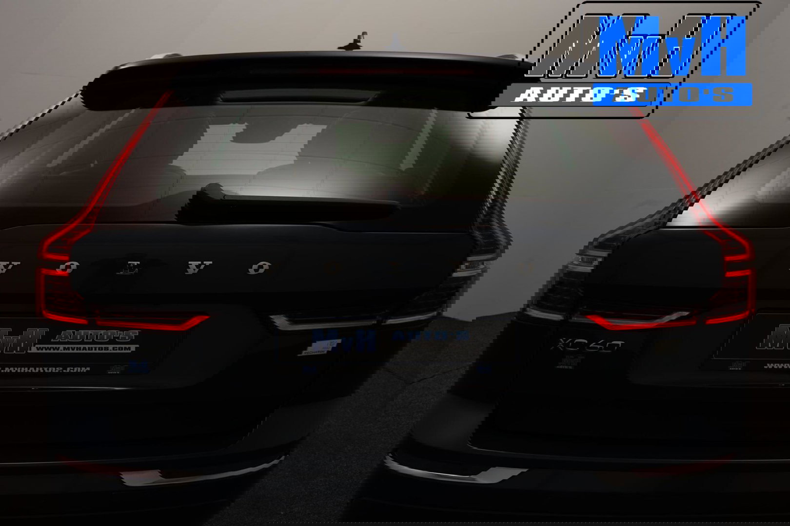 Volvo XC60 2.0 Recharge T6 AWD Business Pro|PANO|LUXE!|TREKH