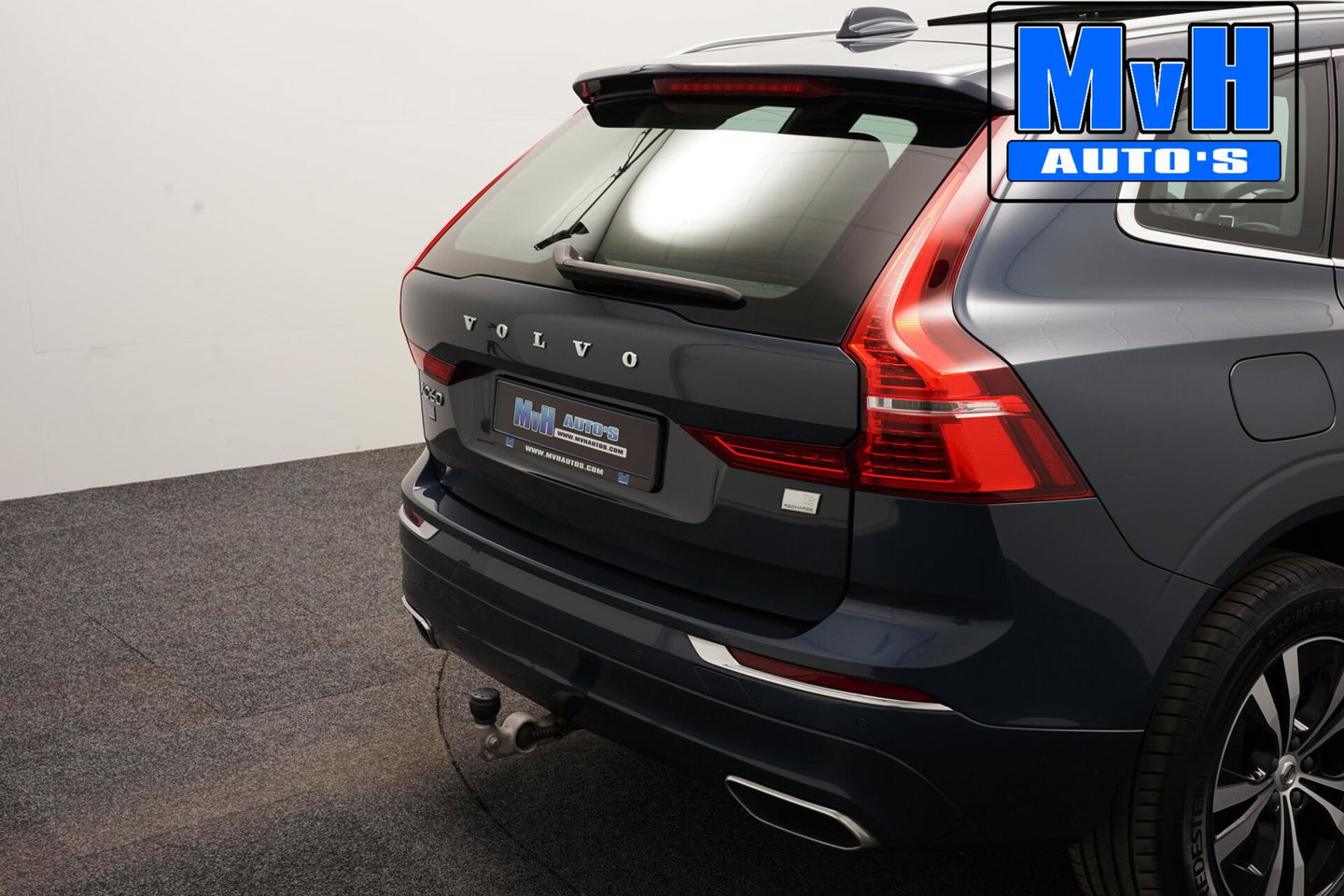 Volvo XC60 2.0 Recharge T6 AWD Business Pro|PANO|LUXE!|TREKH