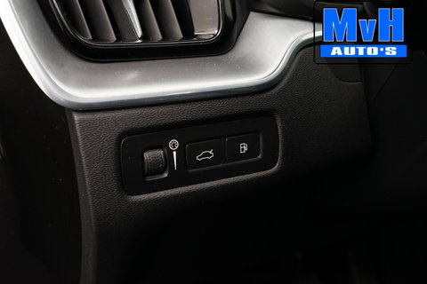 Volvo XC60 2.0 Recharge T6 AWD Business Pro|PANO|LUXE!|TREKH