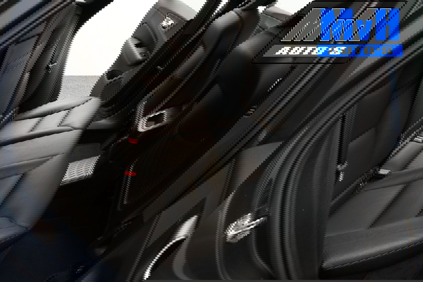 Volvo XC60 2.0 Recharge T6 AWD Business Pro|PANO|LUXE!|TREKH