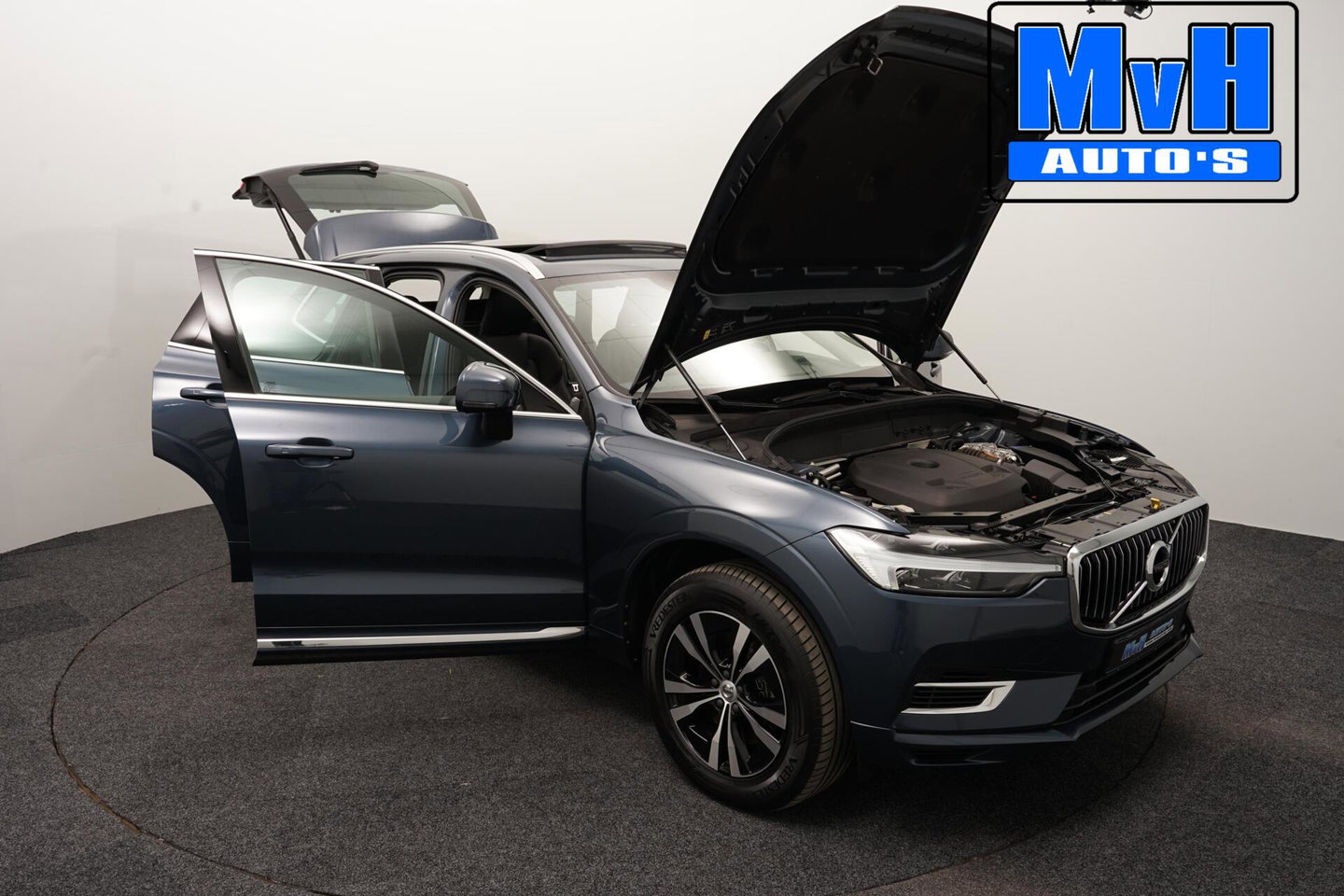 Volvo XC60 2.0 Recharge T6 AWD Business Pro|PANO|LUXE!|TREKH