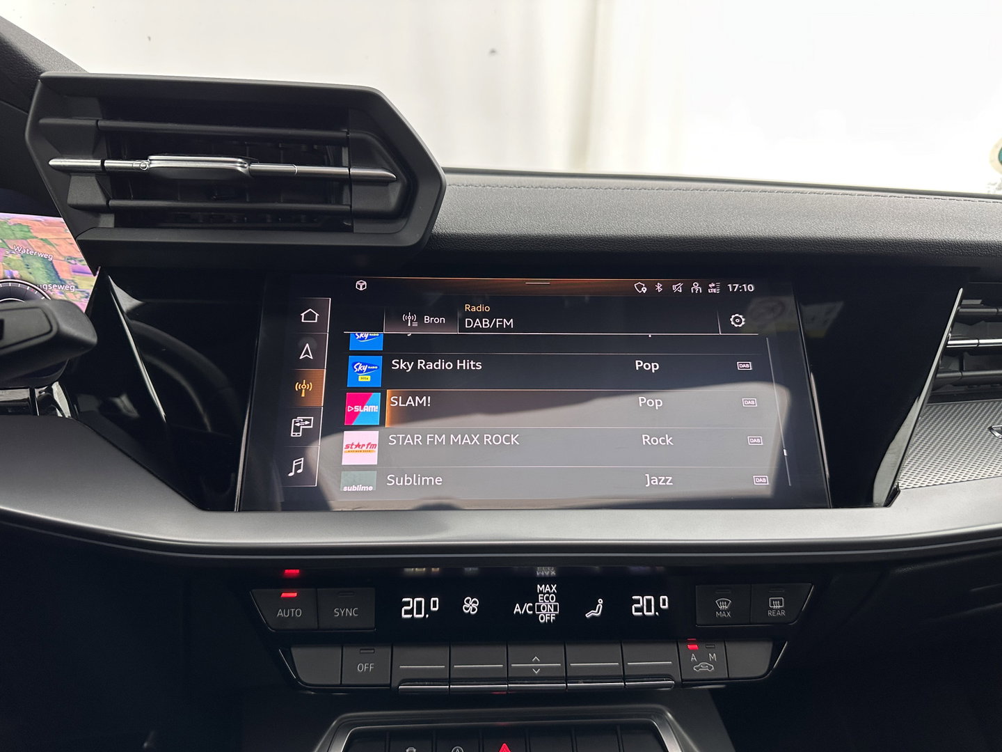 Audi A3 Limousine 35 TFSI S-Line Edition (INCL-BTW) Aut. *PANO | LEATHER-FABRIC | FULL-LED | AMBIENTLIGHT | SPORTSEATS | DIGI-COCKPIT | NAVI-FULLMAP | PRIVACYGLASS | SHIFTPADDLES | DAB+ | ADAPTIVE-CRUISE | 17"ALU*