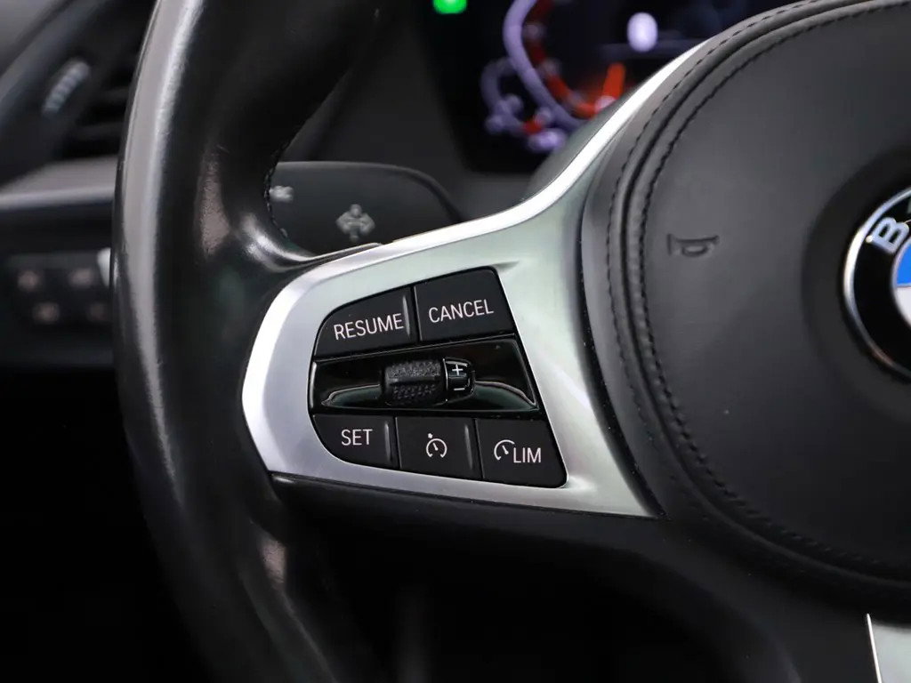 BMW 1 Serie 118i M-Sport Pano H/K Leer Sfeer Carplay NAP