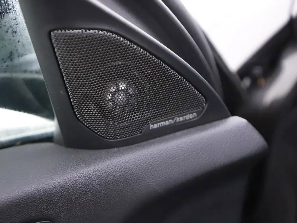 BMW 1 Serie 118i M-Sport Pano H/K Leer Sfeer Carplay NAP