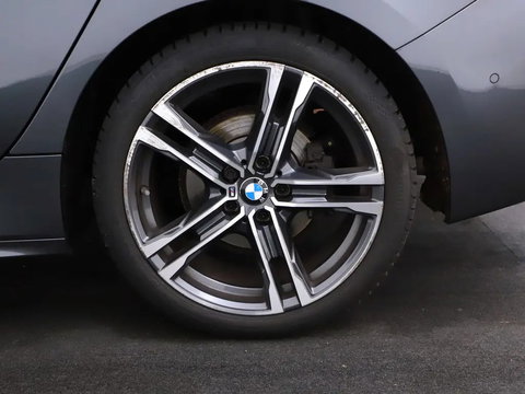 BMW 1 Serie 118i M-Sport Pano H/K Leer Sfeer Carplay NAP