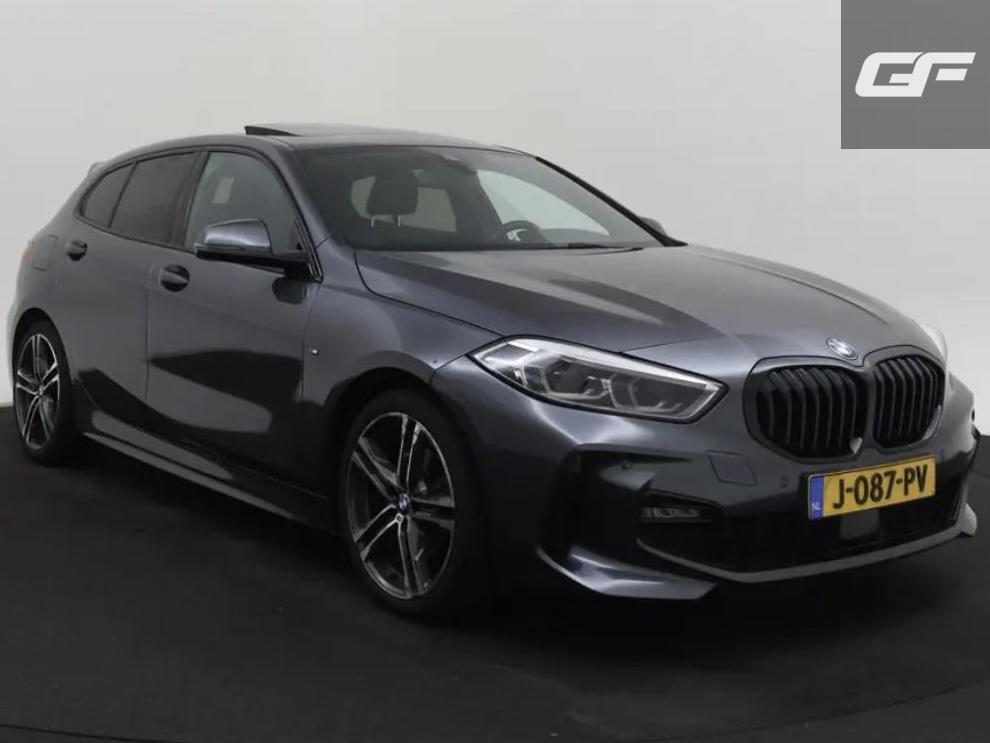 BMW 1 Serie 118i M-Sport Pano H/K Leer Sfeer Carplay NAP