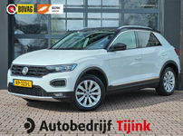 Volkswagen T-Roc - 2.0 TSI 190PK 4Motion Sport | Automaat | LED | Trekhaak | Navi | ACC | Twotone | PDC voor en achter | All-seasons |