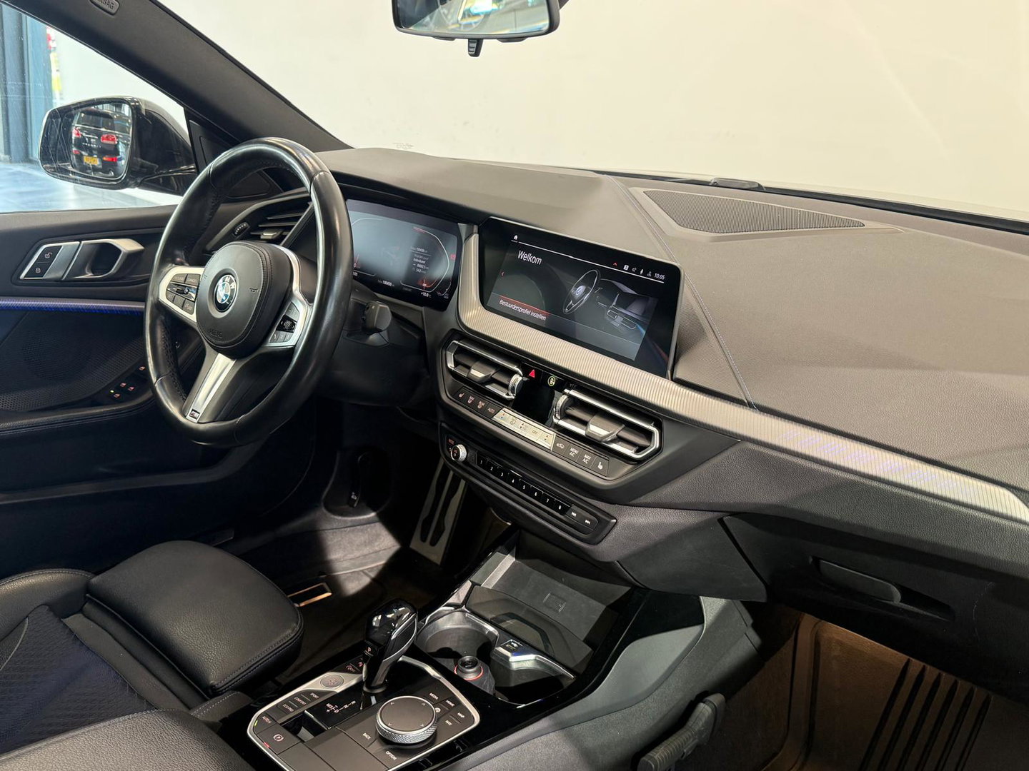 BMW 2 Serie Gran Coupé 218i Executive Edition M-Sport Shadow Line PDC Panoramadak LED 24 Maanden garantie* (Vraag naar de voorwaarden)