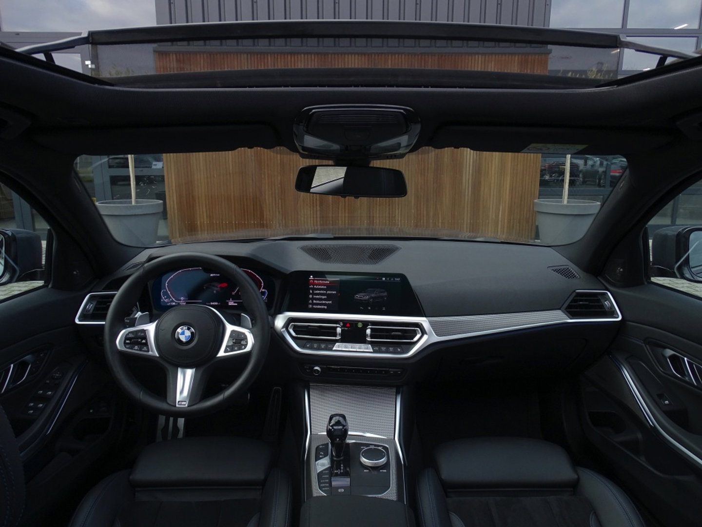 BMW 3 Serie Touring 330e 292PK High Exc. / M-Sport Individual / laser