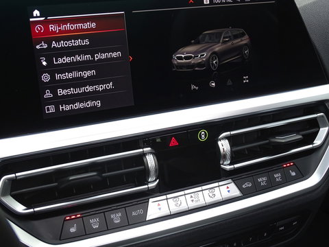 BMW 3 Serie Touring 330e 292PK High Exc. / M-Sport Individual / laser