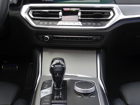 BMW 3 Serie Touring 330e 292PK High Exc. / M-Sport Individual / laser