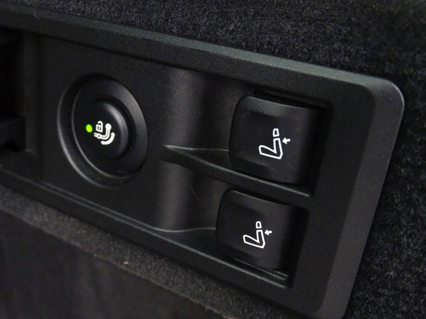 BMW 3 Serie Touring 330e 292PK High Exc. / M-Sport Individual / laser