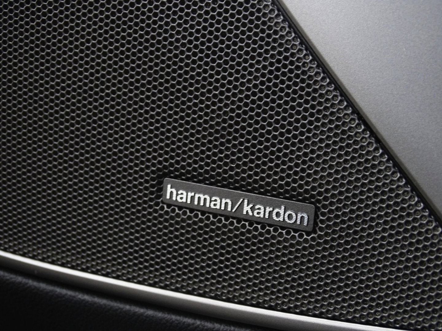 BMW 3 Serie Touring 330e 292PK High Exc. / M-Sport Individual / laser