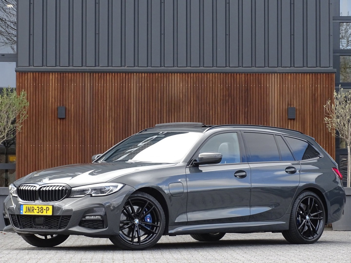 BMW 3 Serie Touring 330e 292PK High Exc. / M-Sport Individual / laser