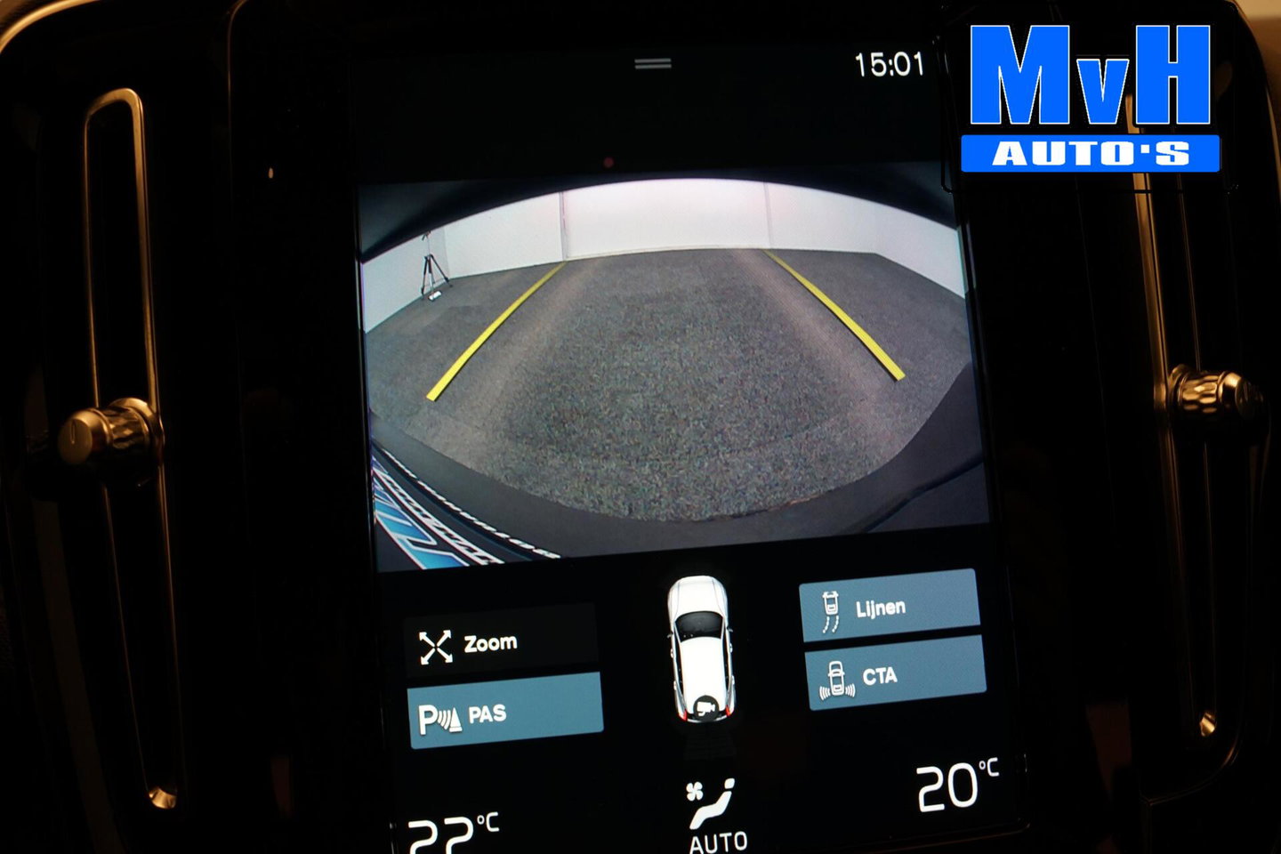 Volvo XC40 1.5 T4 Recharge R-Design|PARELMOER|CAMERA|ACC|LED