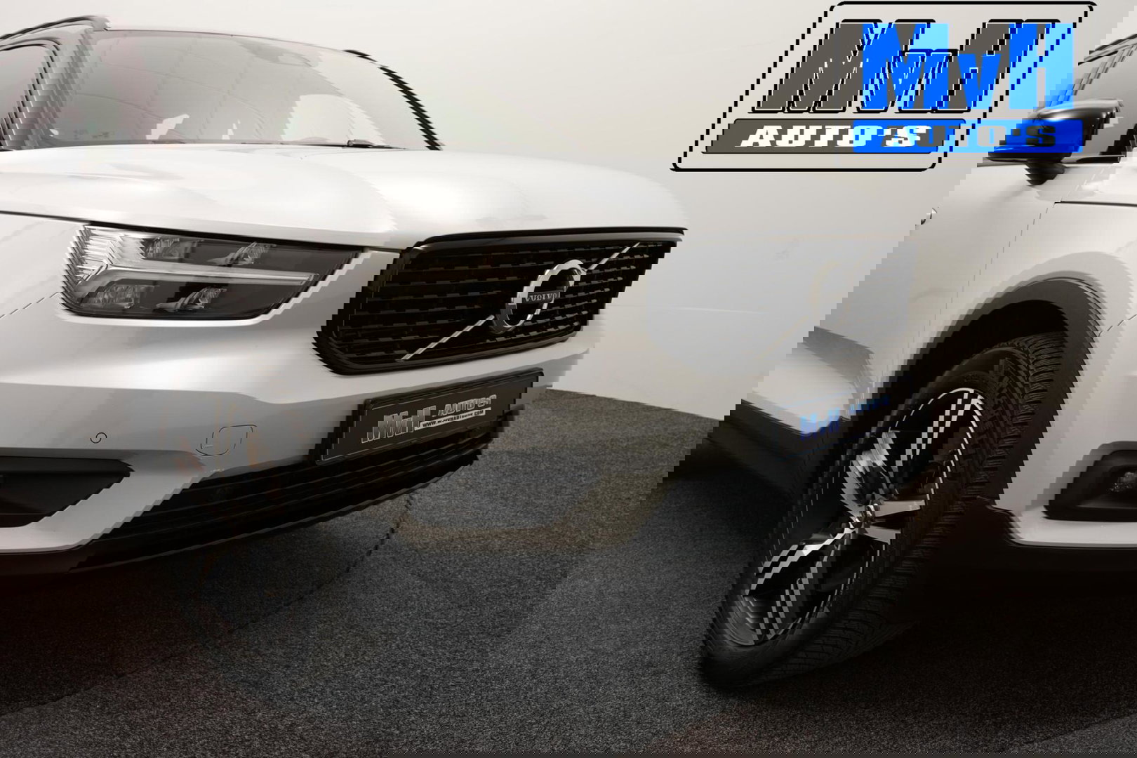 Volvo XC40 1.5 T4 Recharge R-Design|PARELMOER|CAMERA|ACC|LED