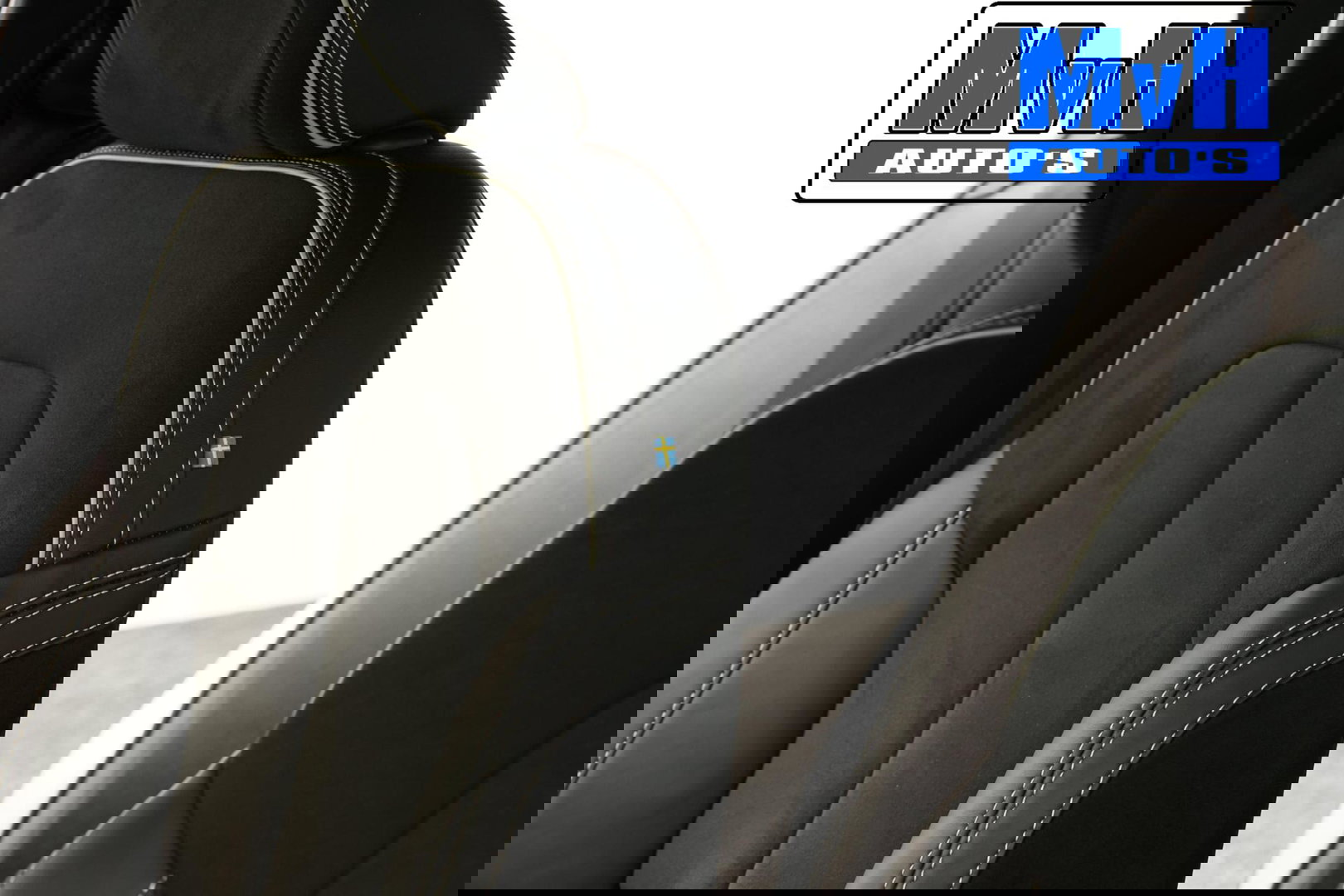 Volvo XC40 1.5 T4 Recharge R-Design|PARELMOER|CAMERA|ACC|LED