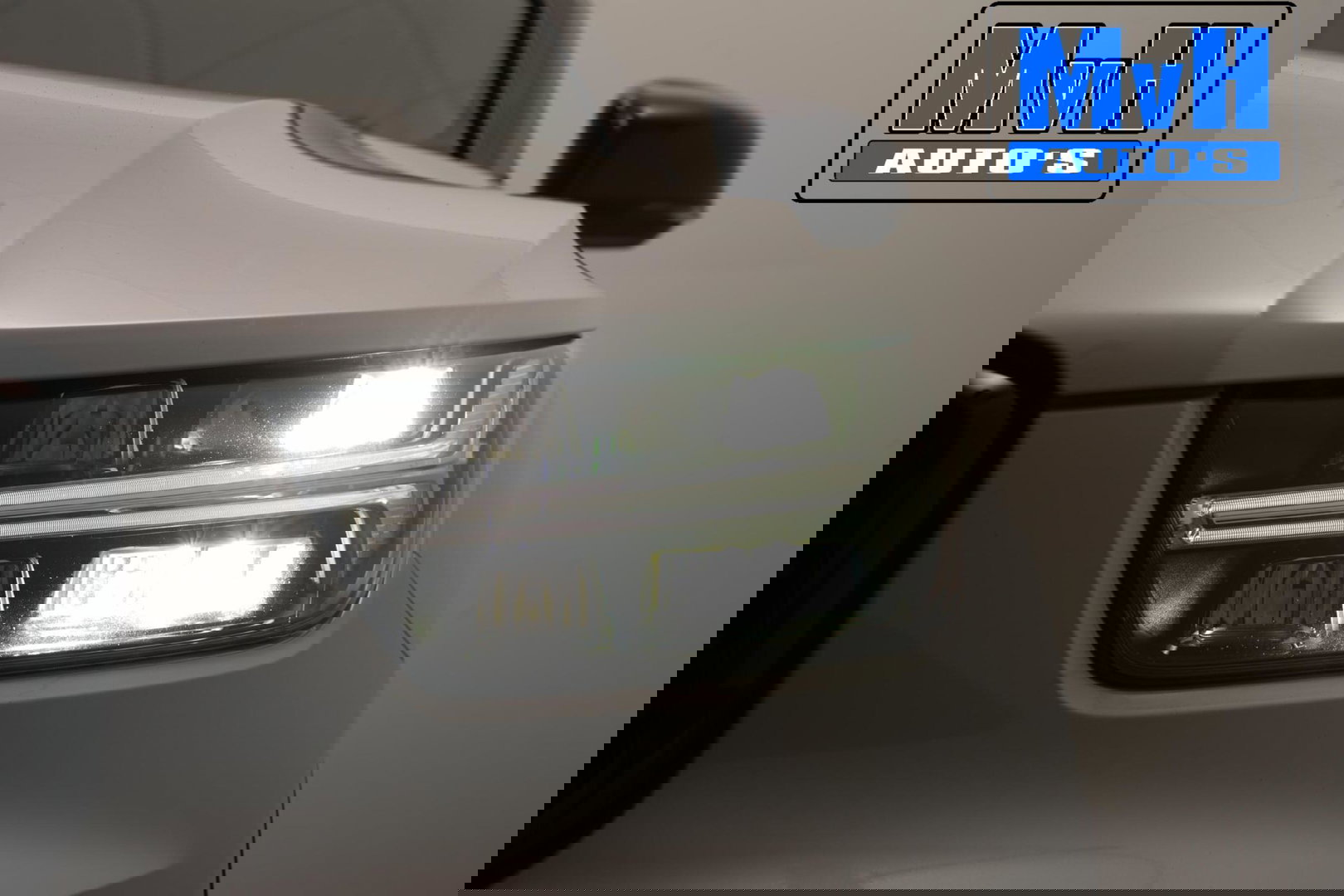 Volvo XC40 1.5 T4 Recharge R-Design|PARELMOER|CAMERA|ACC|LED