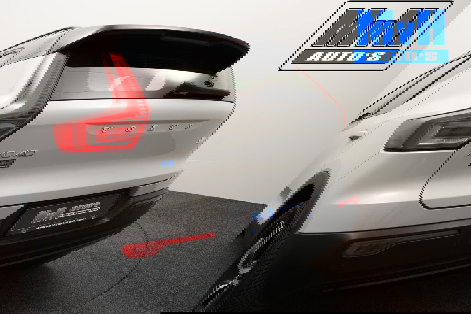 Volvo XC40 1.5 T4 Recharge R-Design|PARELMOER|CAMERA|ACC|LED