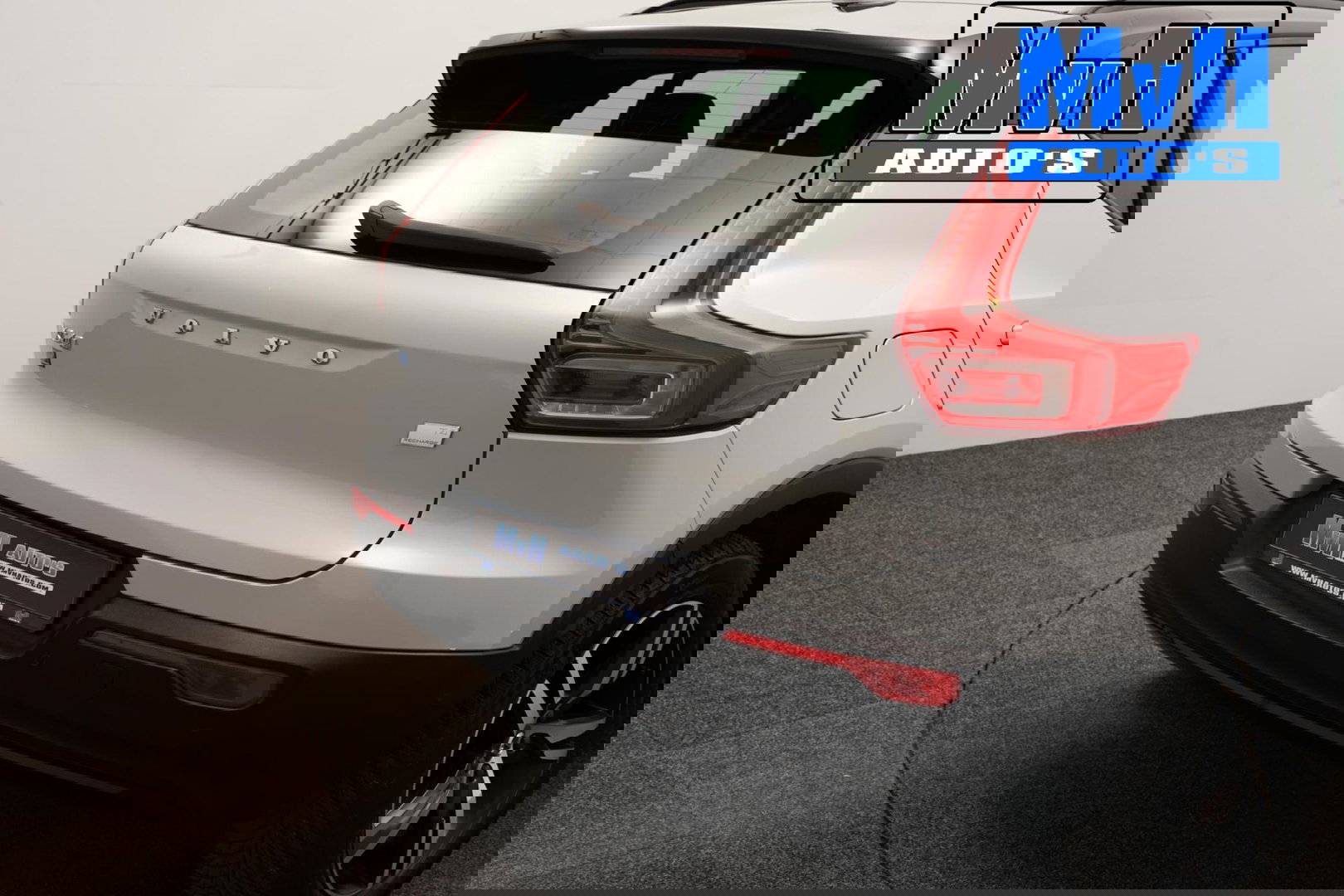 Volvo XC40 1.5 T4 Recharge R-Design|PARELMOER|CAMERA|ACC|LED