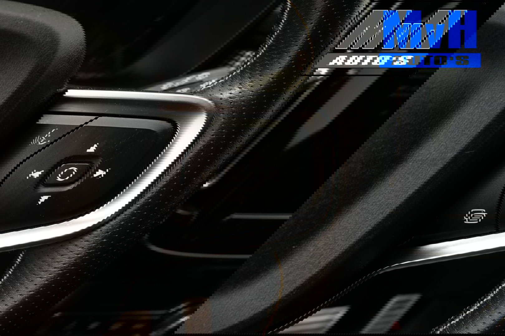 Volvo XC40 1.5 T4 Recharge R-Design|PARELMOER|CAMERA|ACC|LED