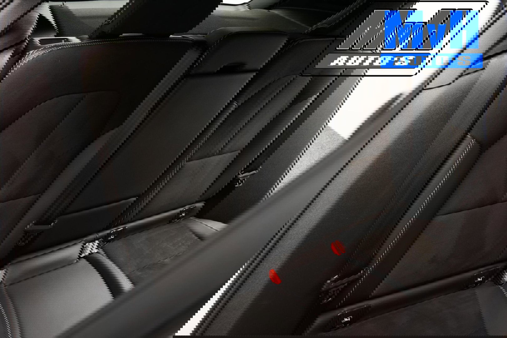 Volvo XC40 1.5 T4 Recharge R-Design|PARELMOER|CAMERA|ACC|LED