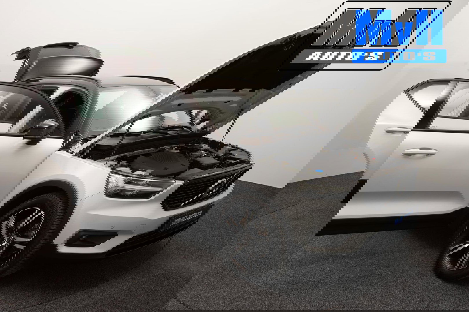 Volvo XC40 1.5 T4 Recharge R-Design|PARELMOER|CAMERA|ACC|LED