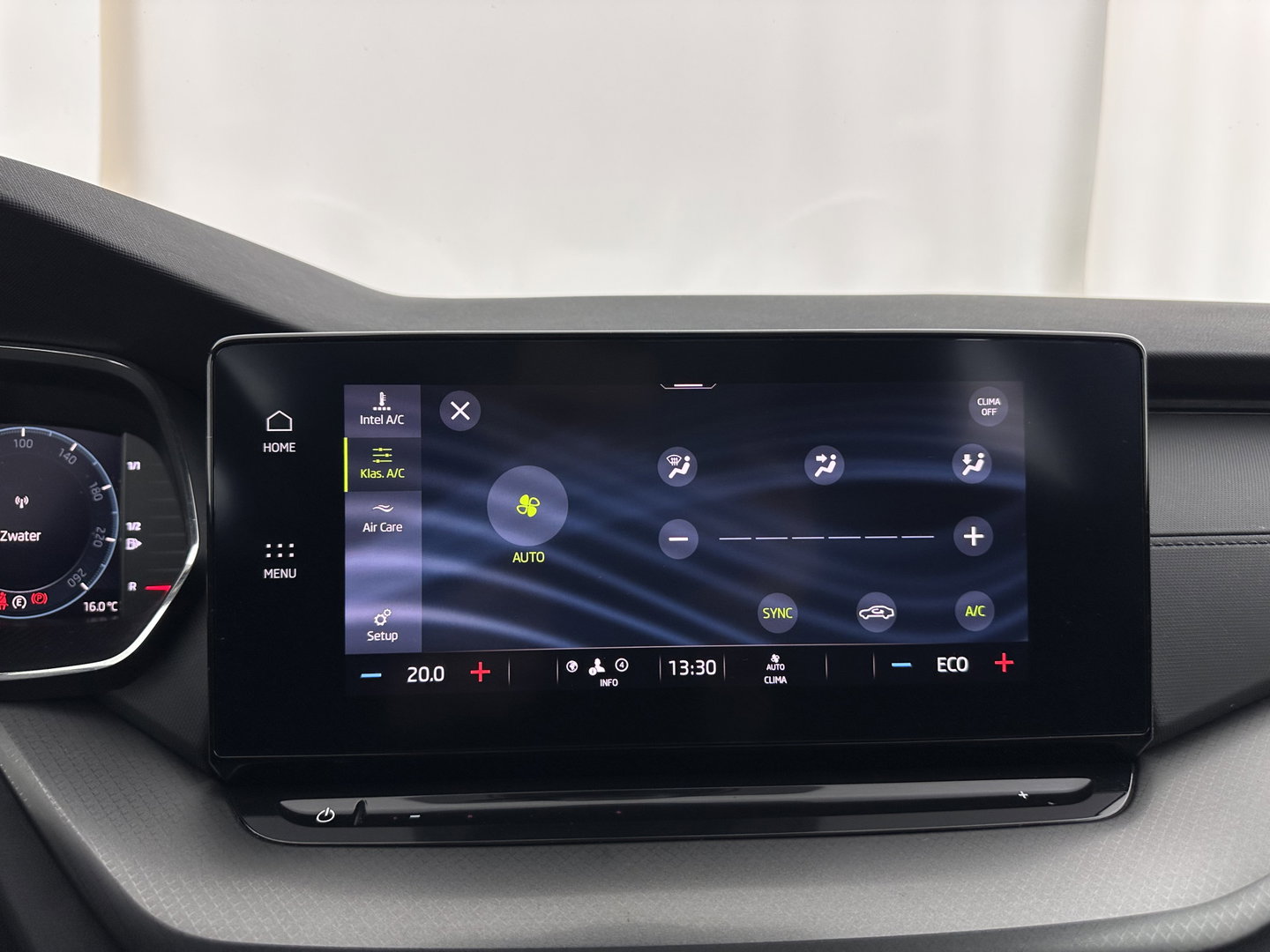 Škoda Octavia Combi 1.4 TSI iV PHEV Business Edition (Plug-in) (INCL.BTW) *FULL-LED | DIGI-COCKPIT | COMFORTSEATS | NAVI-FULLMAP | PRIVACY-GLASS | DAB | SHIFT-PADDLES | ECC | PDC | CRUISE | TOWBAR | 18''ALU*