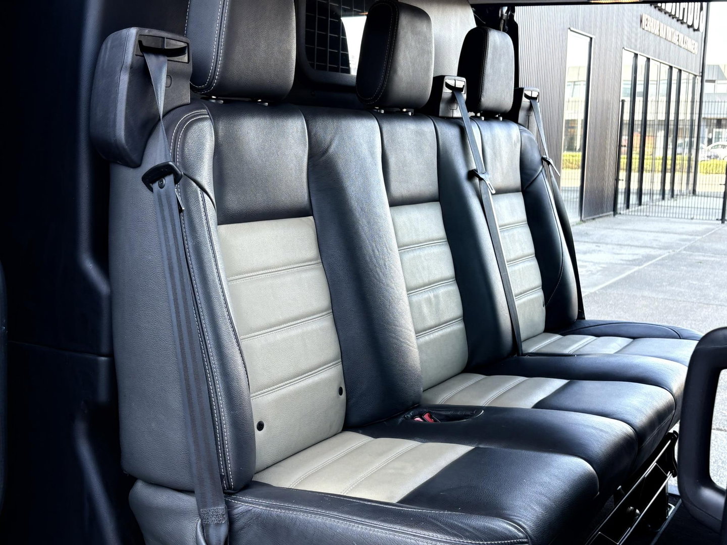 Ford Transit Custom 290 2.0 TDCI L2H1 Limited DC MARGE | 2X SCHUIFDEUR | VOORRUITVERWARMING | STOELVERWARMING | LEDER