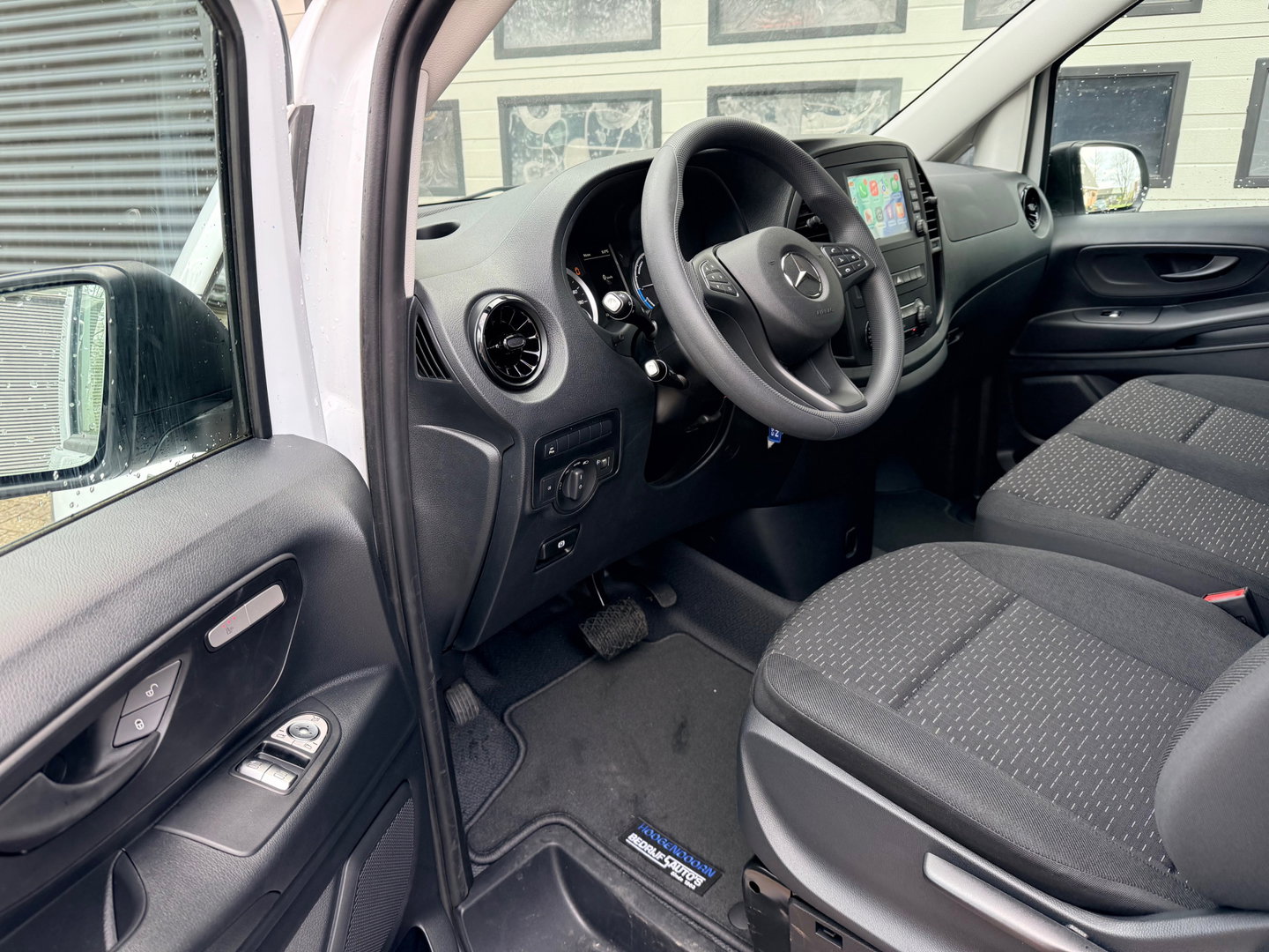 Mercedes-Benz eVito 112 66 kWh Snelladen SoH 97,6 % L2 Lang - Camera - 3 Zits - Betimmerd