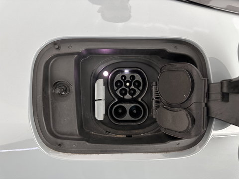 BMW i4 eDrive40 84 kWh [ 3-Fase ] (INCL.BTW) *LEATHER-MICROFIBRE | FULL-LED | ADAPTIVE-CRUISE | HEATED-SPORTSEATS | CAMERA | DAB | WIDESCREEN-DIGI-COCKPIT | NAVI-FULLMAP | ECC | PDC | 18''ALU*