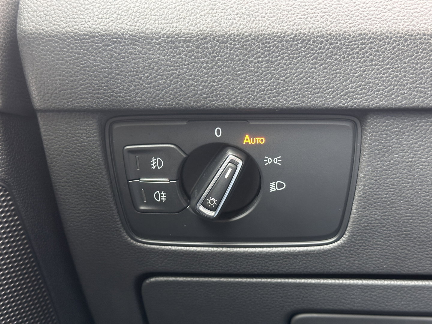 Volkswagen Passat Variant 1.4 TSI ACT Highline | Adaptieve Cruise Control | Parkeersensoren | Stoelverwarming | Verwarmbare Spiegels | Bluetooth | Front Assist |