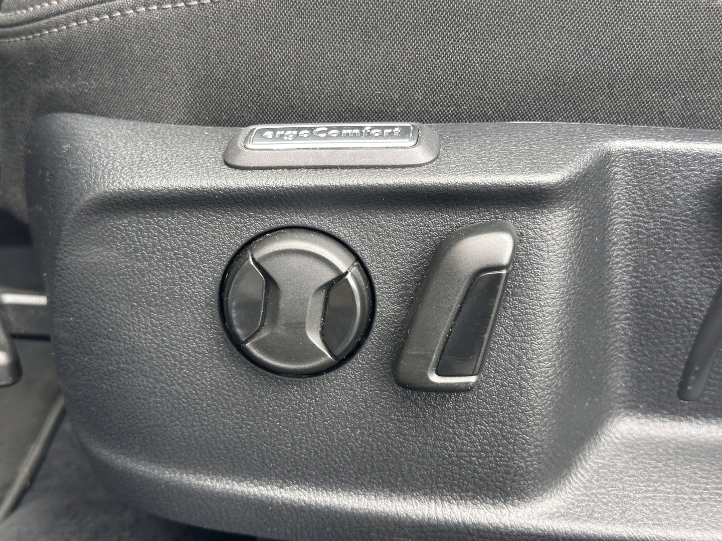 Volkswagen Passat Variant 1.4 TSI ACT Highline | Adaptieve Cruise Control | Parkeersensoren | Stoelverwarming | Verwarmbare Spiegels | Bluetooth | Front Assist |