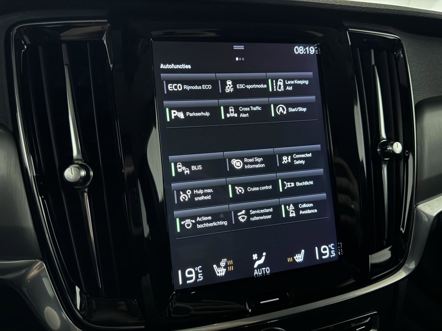 Volvo V90 2.0 T4 Momentum Leer Carplay Autopilot Trekh. NAP