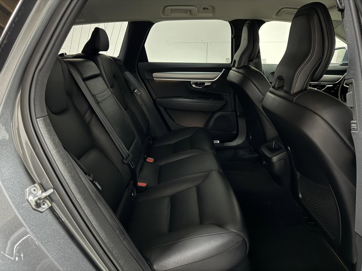 Volvo V90 2.0 T4 Momentum Leer Carplay Autopilot Trekh. NAP