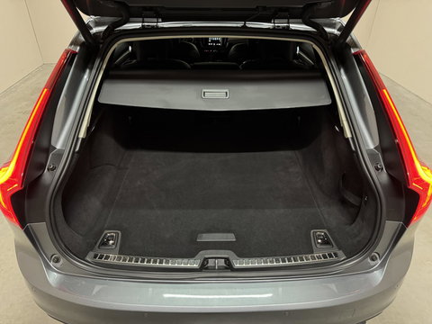 Volvo V90 2.0 T4 Momentum Leer Carplay Autopilot Trekh. NAP